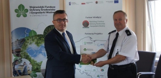 Podpisanie umowy na dofinansowanie zakupu aparatów ochrony dróg oddechowych wraz z wyposażeniem dla OSP w Rogozińcu 