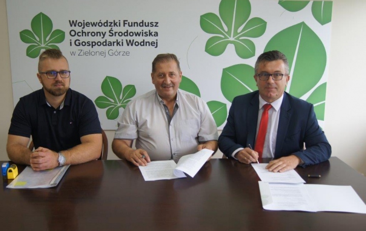 Podpisanie umowy na dofinansowanie rozbudowy remizy strażackiej w miejscowości Mycielin